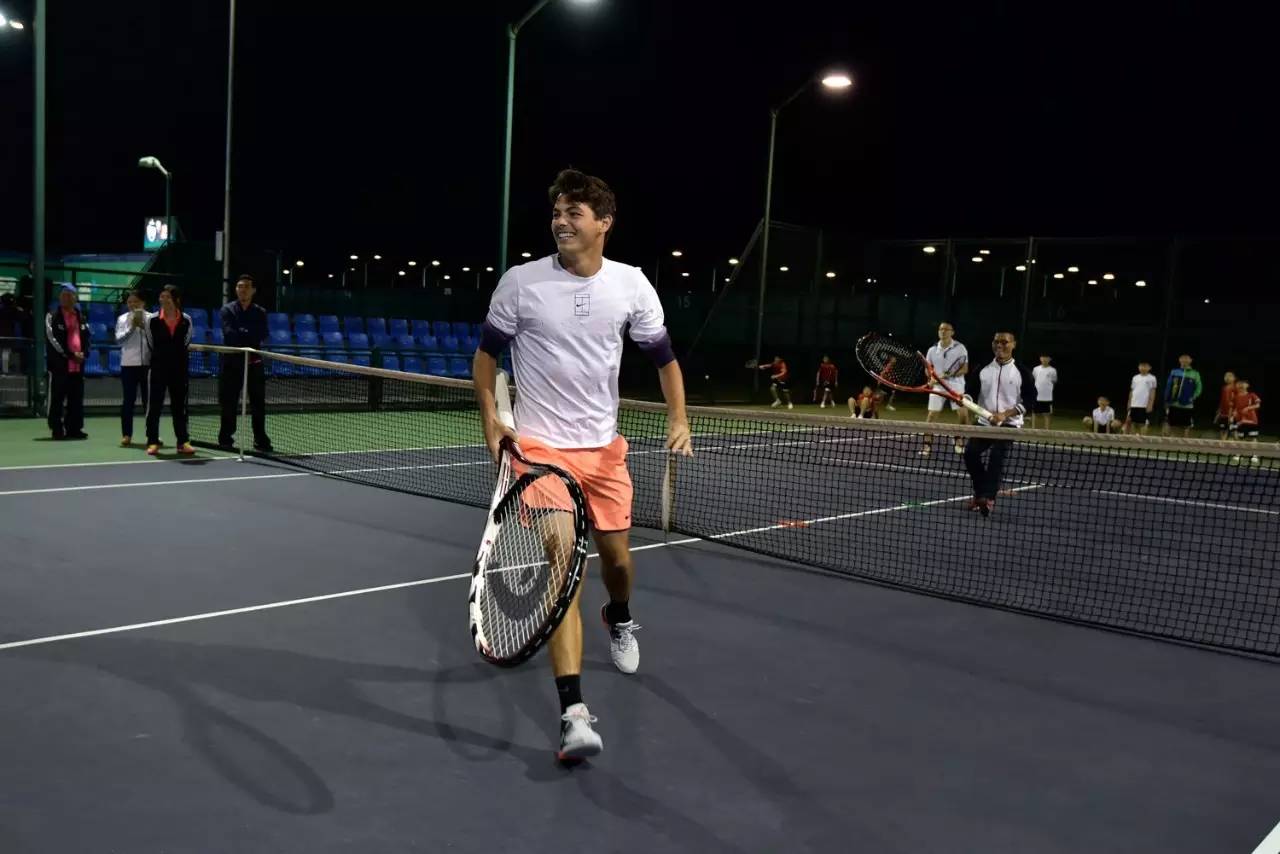 有亮眼的时 有亮眼的时