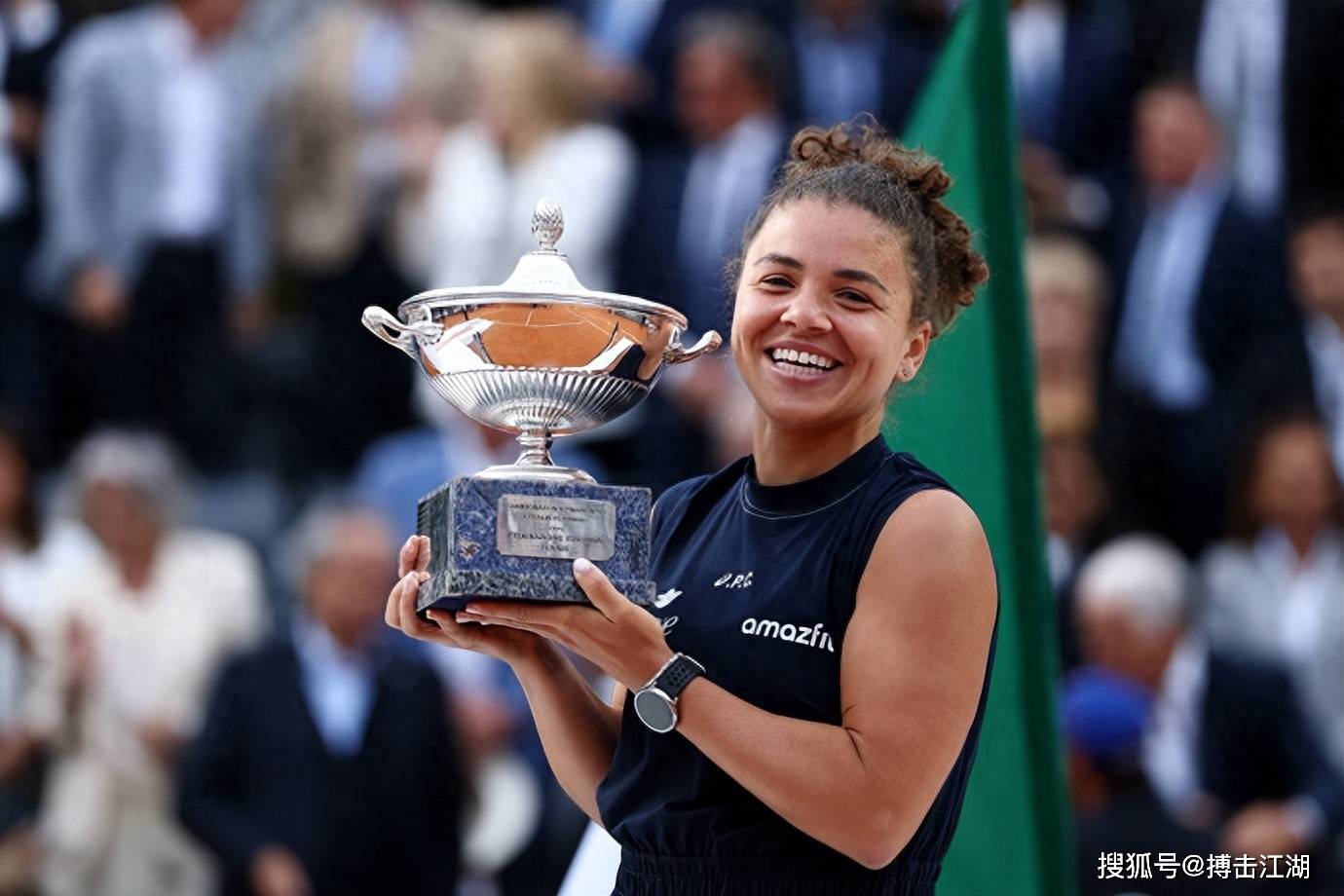 但据业内人 但据业内人