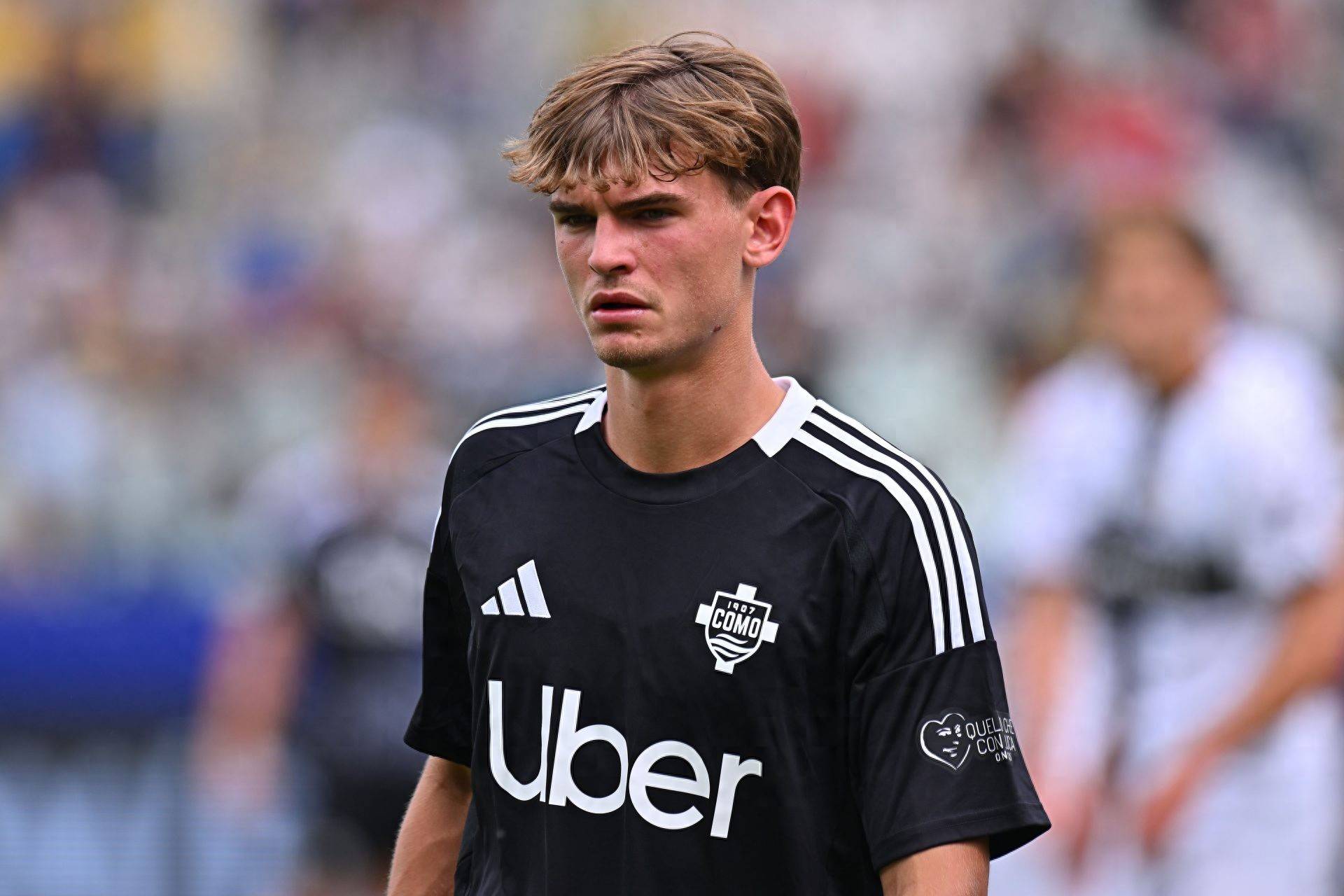 以攻守一体 以攻守一体